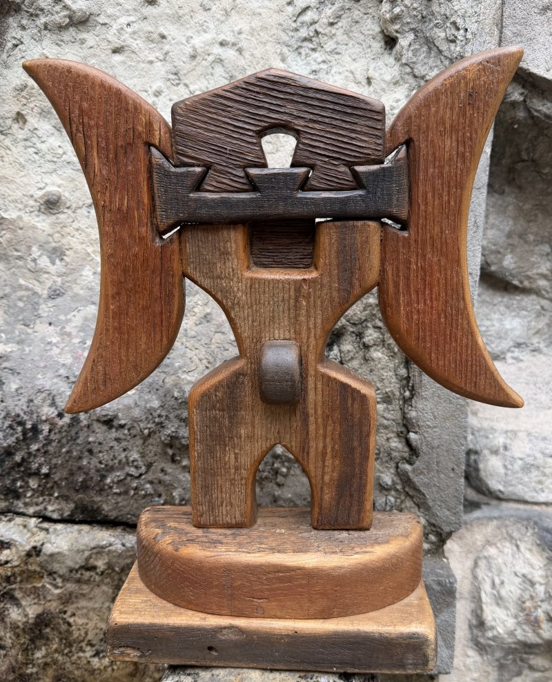 Vallazza Adolf - Totem 